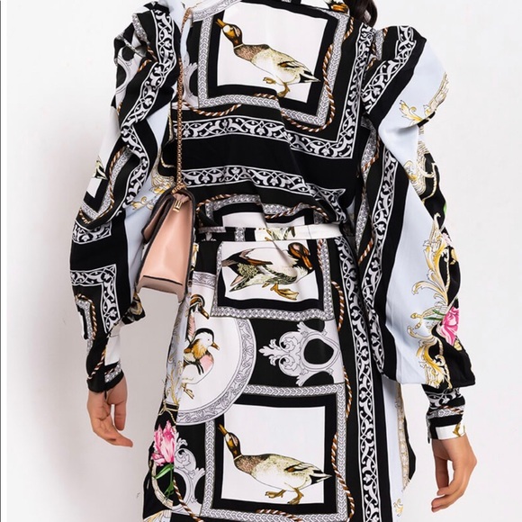 The Embroidered print mini dress - Picture 2 of 4